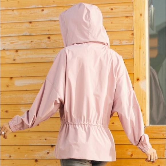 New Weekend Suzanne Betro Windbreaker Rain Jacket - Picture 5 of 9